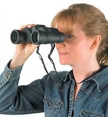 binoculars vs monoculars